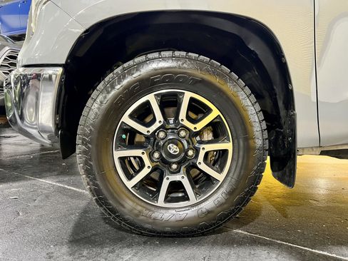 Used 2018 Toyota Tundra SR5 image 26
