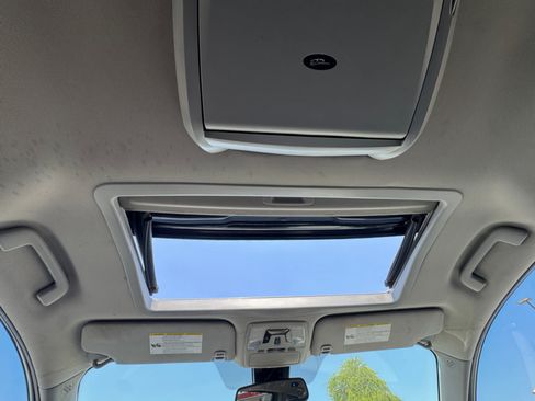 Used 2018 Toyota Sienna XLE w/ XLE Navigation Package FWD image 24