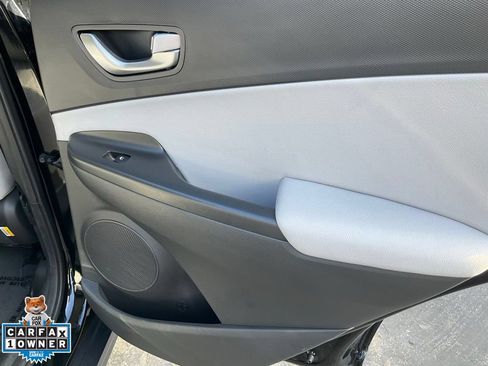 Used 2023 Hyundai Kona Limited FWD image 59