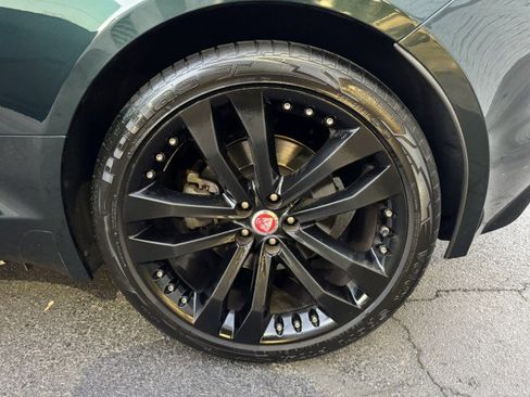 Used 2019 Jaguar F-TYPE Coupe image 31