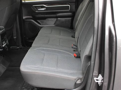 Used 2021 RAM 1500 Big Horn AWD/4WD image 12