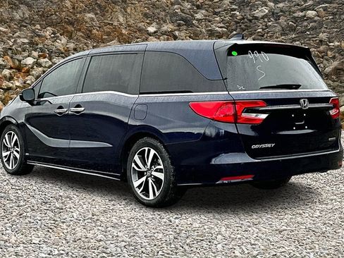 Used 2023 Honda Odyssey Touring image 11