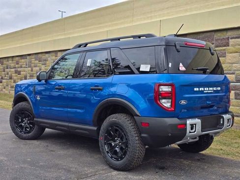 New 2026 Ford Bronco Sport Outer Banks w/ Sasquatch Outer Banks Package AWD/4WD image 8