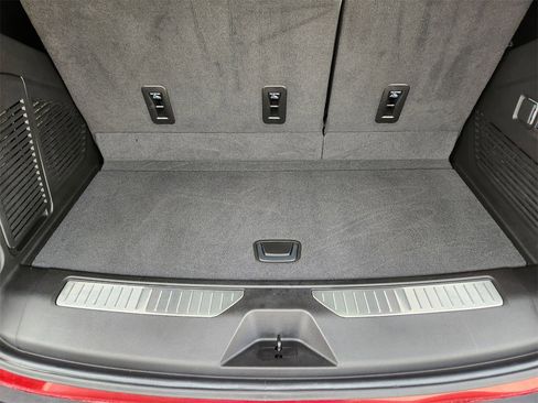 Used 2024 GMC Yukon Denali Ultimate image 33