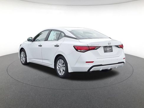 Used 2025 Nissan Sentra S FWD image 7