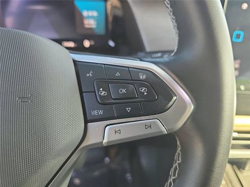 Used 2026 Volkswagen Atlas Cross Sport SE FWD image 23