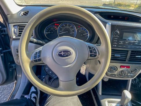 Used 2013 Subaru Forester 2.5X w/ Popular Pkg 1 AWD/4WD image 12