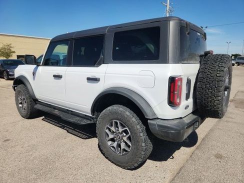 Used 2024 Ford Bronco Badlands image 5