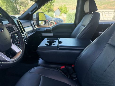 Used 2022 Ford F450 Lariat w/ Lariat Ultimate Package AWD/4WD image 24