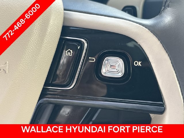 Used 2022 Lincoln Corsair Reserve w/ Equipment Group 201A FWD image 23