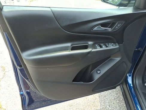 Used 2023 Chevrolet Equinox LT FWD image 11