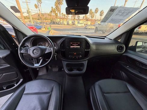 Used 2018 Mercedes-Benz Metris Passenger image 17