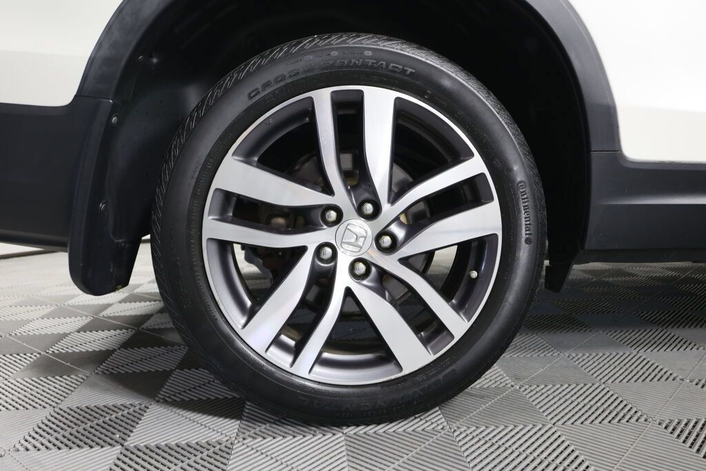 Used 2017 Honda Pilot Touring image 7