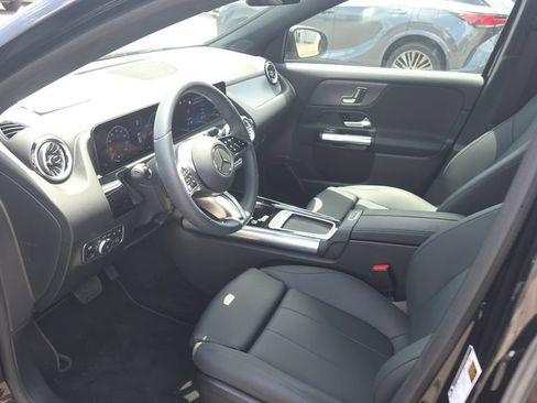 Used 2025 Mercedes-Benz GLA 250 image 22