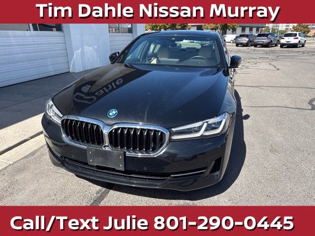 Used 2023 BMW 530e xDrive w/ Convenience Package AWD/4WD image 4