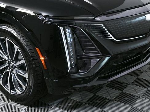 New 2026 Cadillac Lyriq Premium Sport image 38