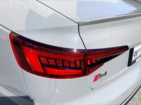 Used 2019 Audi S4 Premium Plus w/ Premium Plus Package image 28