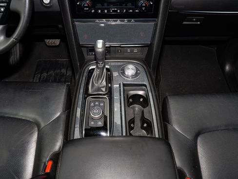 Used 2023 Nissan Armada SL w/ Midnight Edition Package image 28