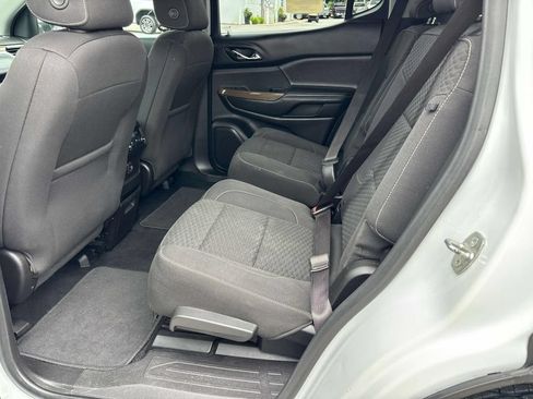 Used 2018 GMC Acadia SLE AWD/4WD image 15