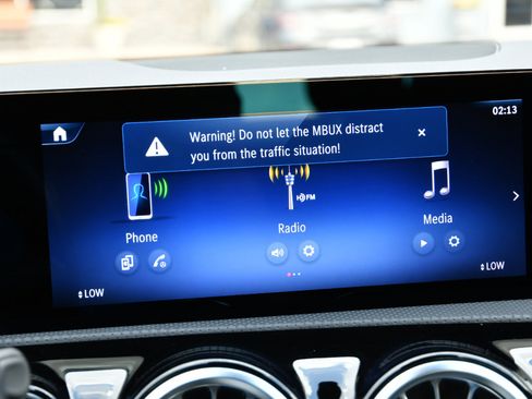 Used 2025 Mercedes-Benz CLA 250 image 12