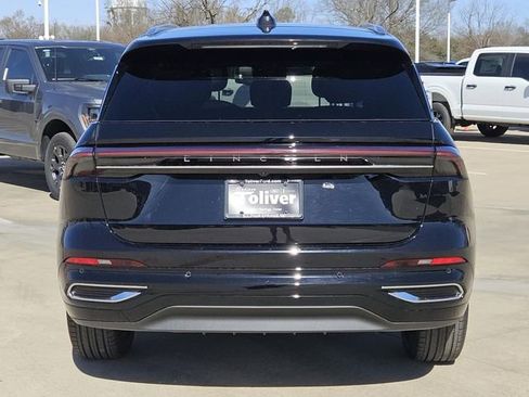 New 2026 Lincoln Nautilus Reserve image 7