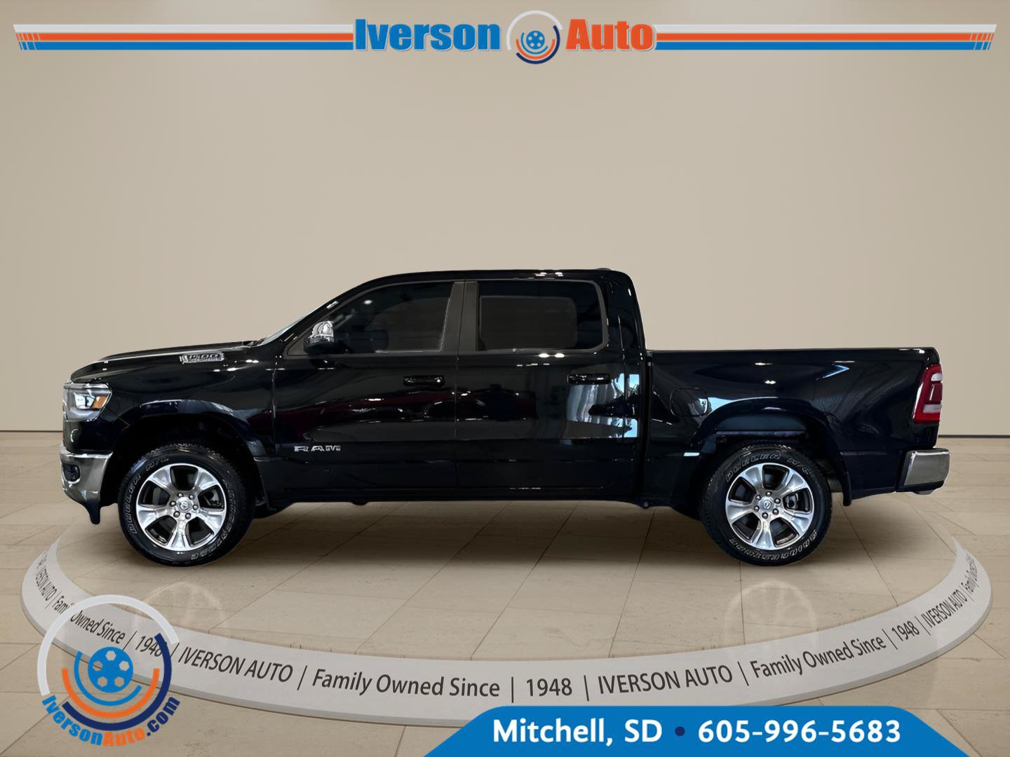 Used 2023 RAM 1500 Laramie AWD/4WD image 4