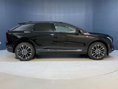 New 2026 Cadillac Optiq Sport 1 image 8
