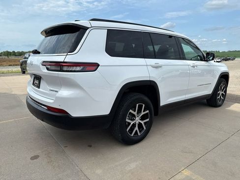 Used 2024 Jeep Grand Cherokee L Limited image 5