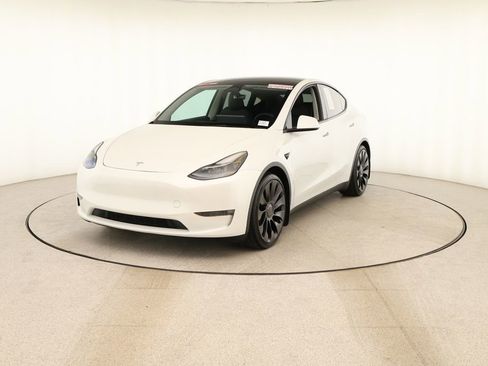 Used 2023 Tesla Model Y Performance AWD/4WD image 11