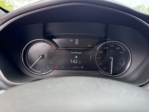 Used 2020 Cadillac XT4 Premium Luxury AWD/4WD image 15