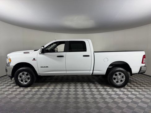 Used 2023 RAM 2500 Big Horn w/ Cold Weather Group AWD/4WD image 9