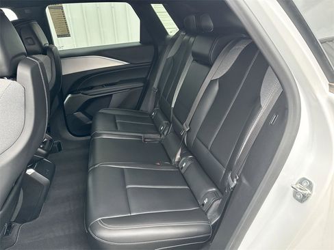 Used 2024 Cadillac Lyriq Tech w/ Driver Assist Package image 29