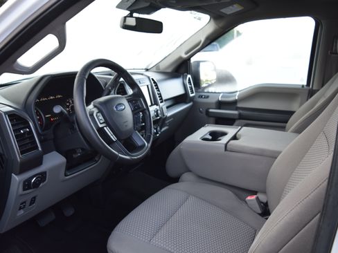 Used 2019 Ford F150 XLT w/ Equipment Group 302A Luxury AWD/4WD image 12