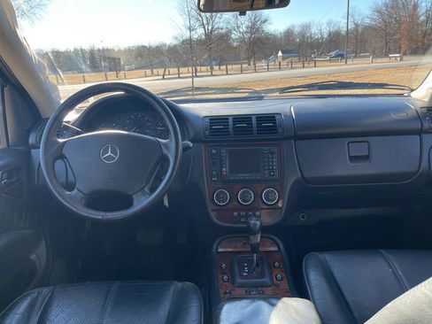 Used 2002 Mercedes-Benz ML 320 4MATIC image 26