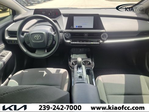 Used 2024 Toyota Prius LE FWD image 13