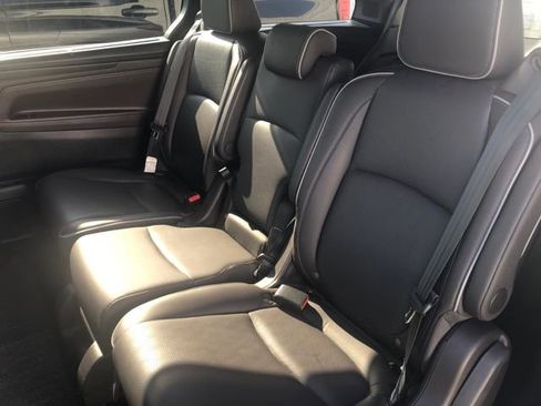 Used 2022 Honda Odyssey Elite image 7