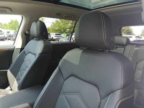 New 2026 Volkswagen Atlas SE image 16