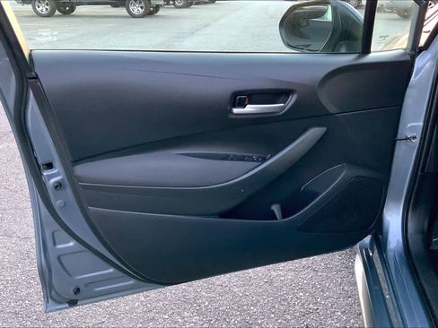 Used 2020 Toyota Corolla LE image 20