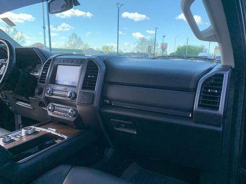 Used 2021 Ford Expedition Max Platinum image 30