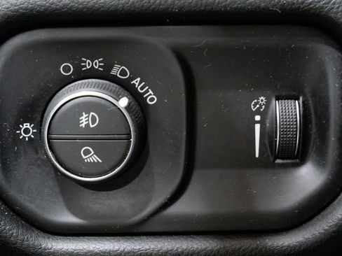 Used 2023 RAM 1500 Big Horn AWD/4WD image 11