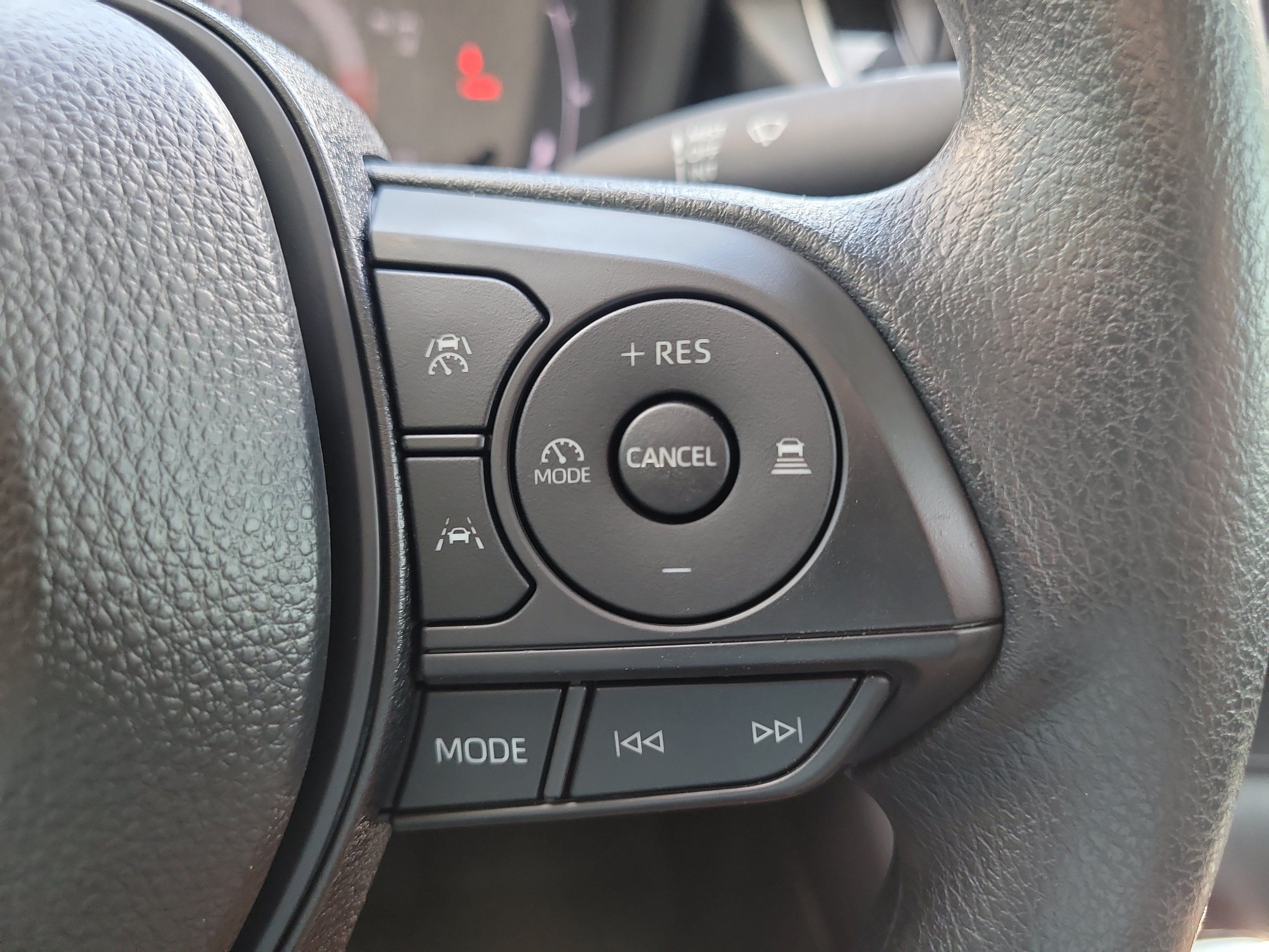 Used 2026 Toyota Corolla LE w/ LE Premium Package FWD image 29