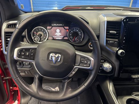 Used 2024 RAM 1500 Laramie AWD/4WD image 15