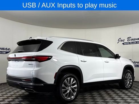 Used 2025 Buick Enclave Preferred image 6