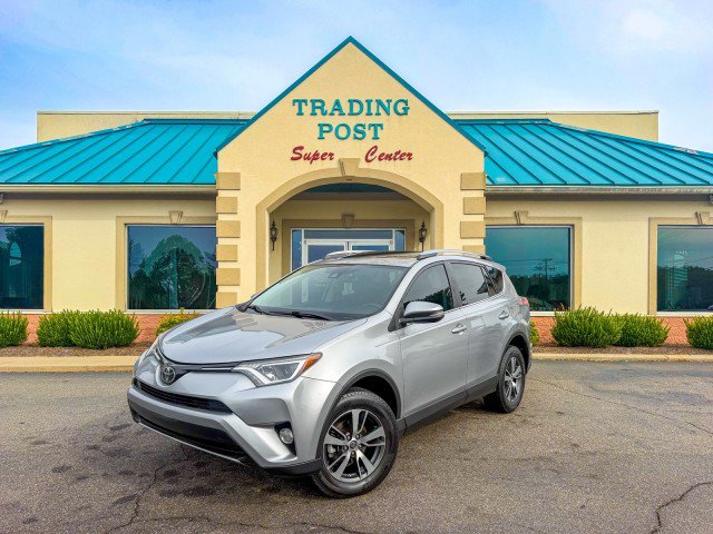 Used 2017 Toyota RAV4 XLE FWD image 22