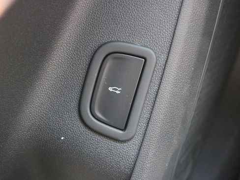 New 2027 Chevrolet Traverse LT w/ Driver Confidence Package FWD image 42