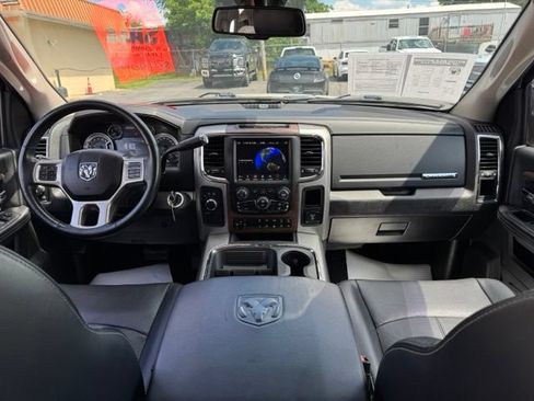 Used 2018 RAM 2500 Laramie w/ Convenience Group AWD/4WD image 8