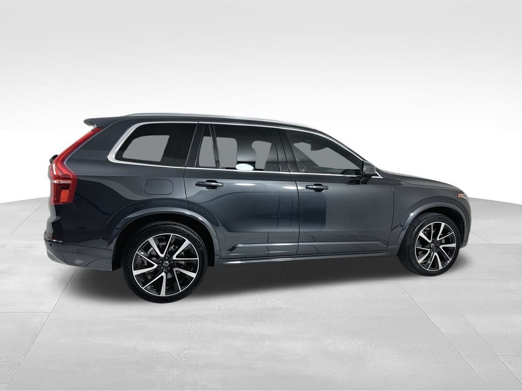 Used 2022 Volvo XC90 T6 Momentum w/ Protection Package Premier AWD/4WD image 9