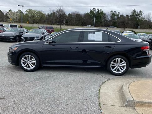 Used 2020 Volkswagen Passat 2.0T SE image 4