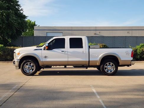 Used 2014 Ford F250 Lariat w/ Lariat Ultimate Package image 4