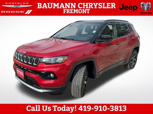 Used 2025 Jeep Compass Limited AWD/4WD image 10